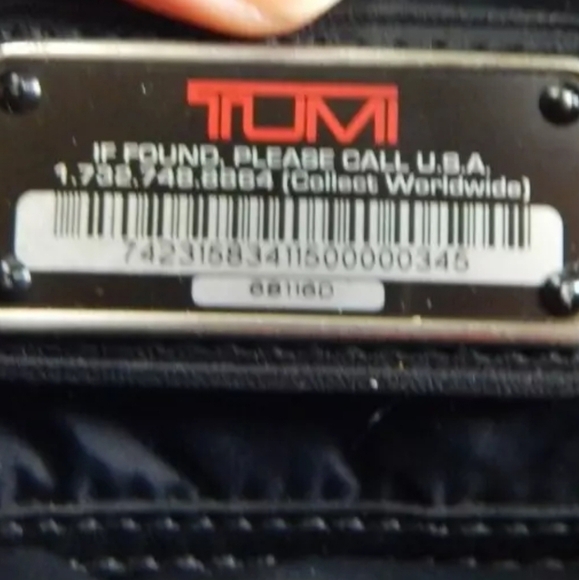 Tumi Laredo Slim Leather Briefcase - Picture 6 of 13